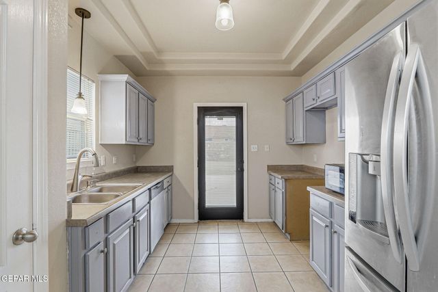752 Weiermann, Horizon City, TX 79928