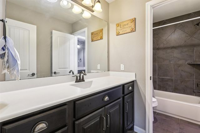 10919 Gallant Flag Drive, Tomball, TX 77375