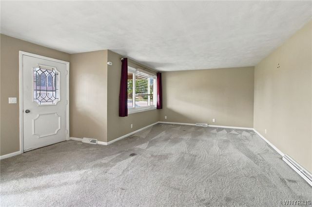 19 Trudy Lane, Cheektowaga, NY 14227