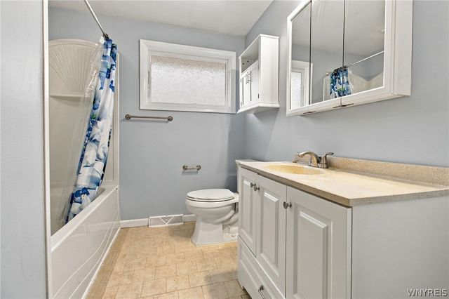 19 Trudy Lane, Cheektowaga, NY 14227