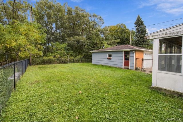 19 Trudy Lane, Cheektowaga, NY 14227