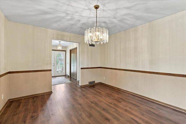 5302 Comanche Way, Madison, WI 53704