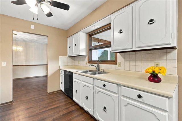 5302 Comanche Way, Madison, WI 53704