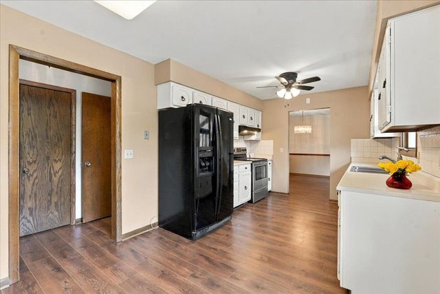 5302 Comanche Way, Madison, WI 53704
