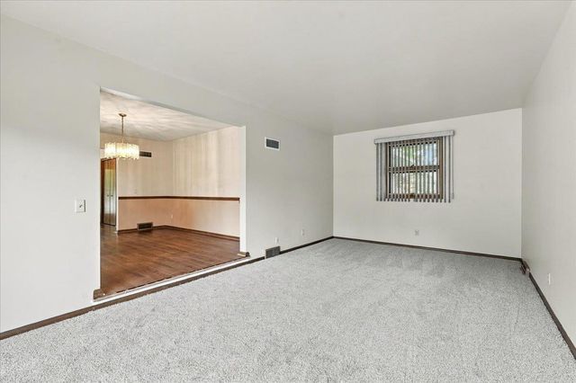 5302 Comanche Way, Madison, WI 53704