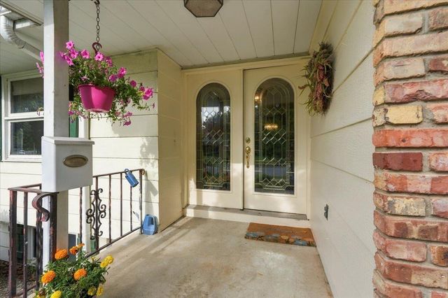 5302 Comanche Way, Madison, WI 53704