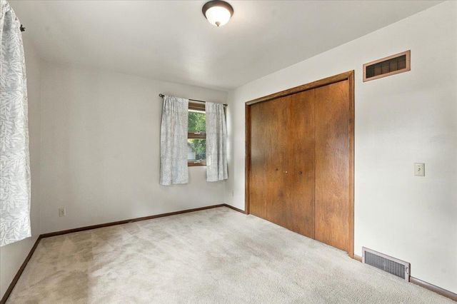 5302 Comanche Way, Madison, WI 53704