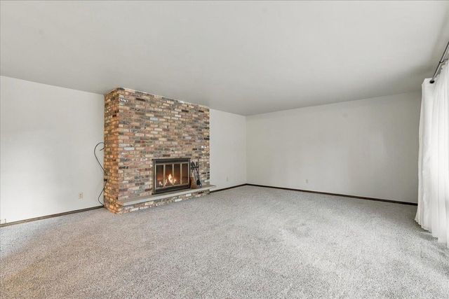 5302 Comanche Way, Madison, WI 53704