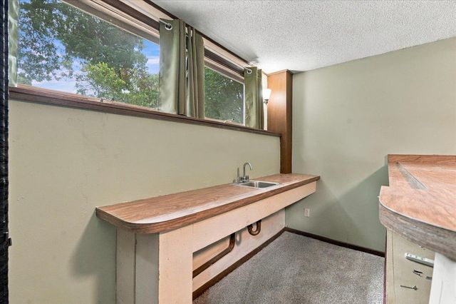 5302 Comanche Way, Madison, WI 53704