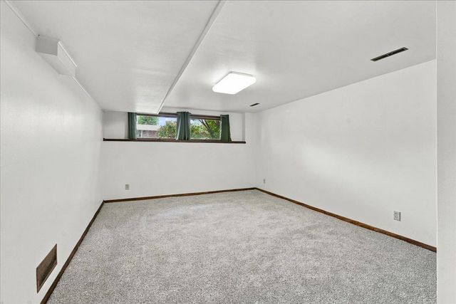 5302 Comanche Way, Madison, WI 53704