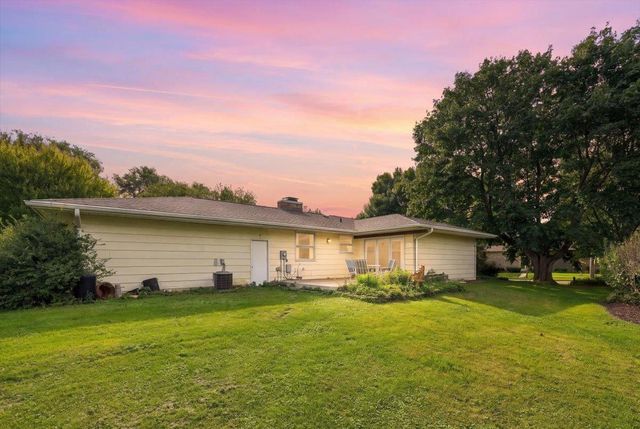 5302 Comanche Way, Madison, WI 53704