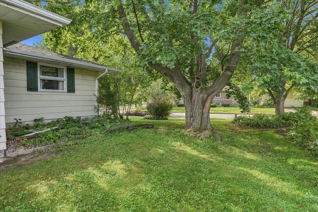 5302 Comanche Way, Madison, WI 53704