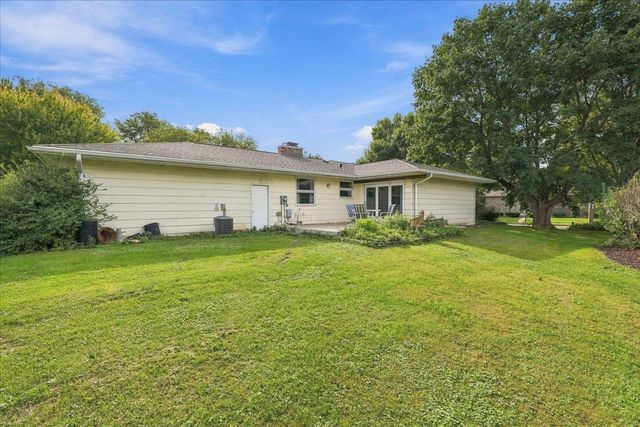 5302 Comanche Way, Madison, WI 53704