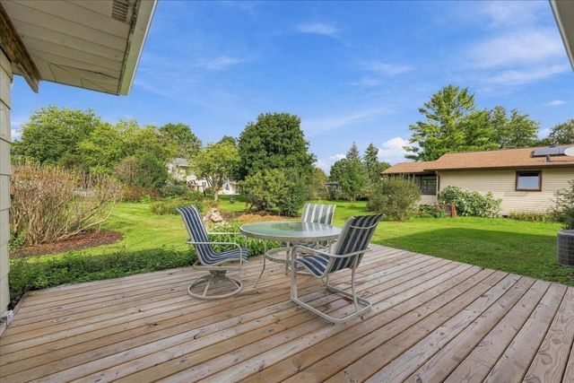 5302 Comanche Way, Madison, WI 53704