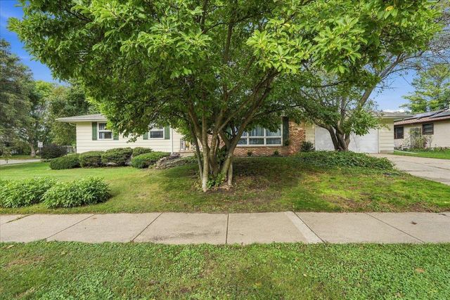 5302 Comanche Way, Madison, WI 53704