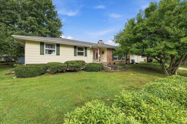 5302 Comanche Way, Madison, WI 53704