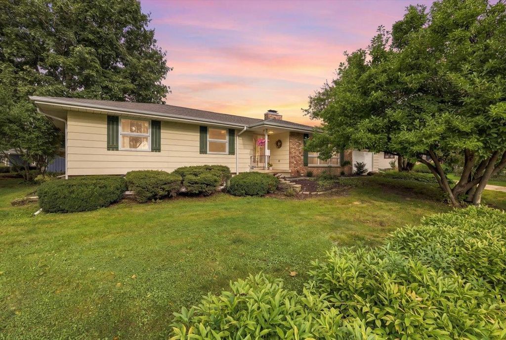 5302 Comanche Way, Madison, WI 53704