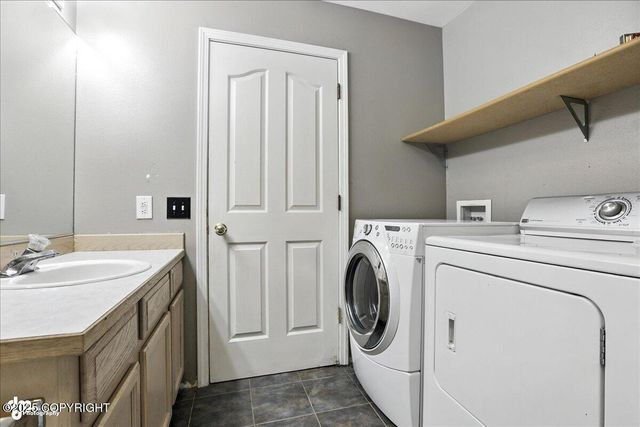 9440 Musket Ball Place, Anchorage, AK 99507