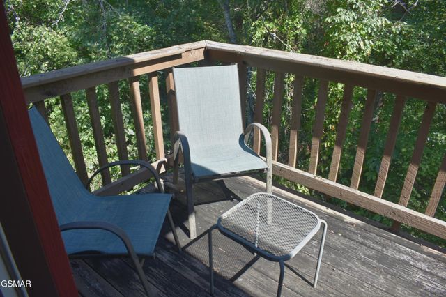 1722 Scenic Woods Way, Sevierville, TN 37876