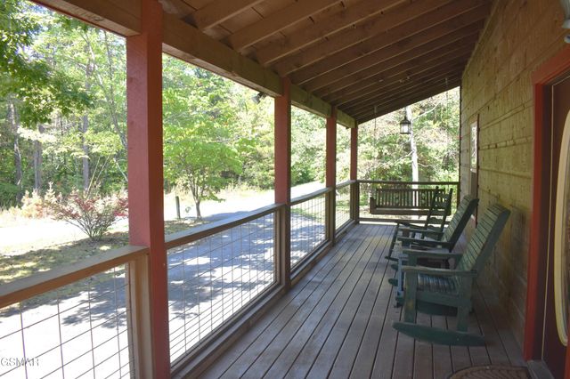 1722 Scenic Woods Way, Sevierville, TN 37876