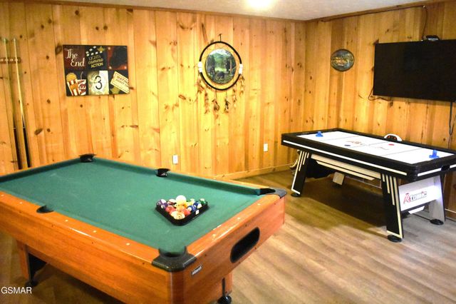1722 Scenic Woods Way, Sevierville, TN 37876