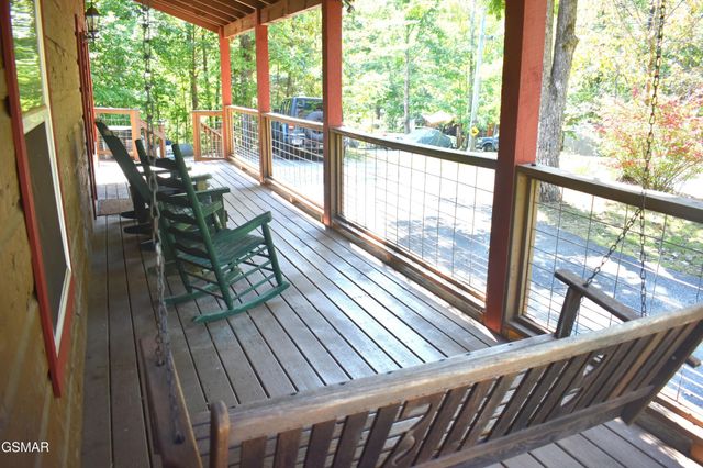 1722 Scenic Woods Way, Sevierville, TN 37876