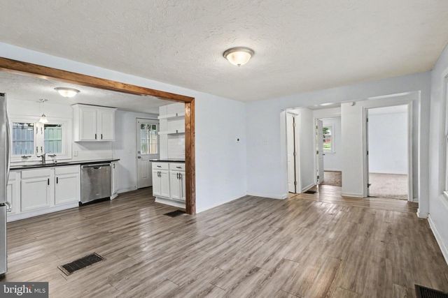 734 ELKWOOD DR, New Cumberland, PA 17070