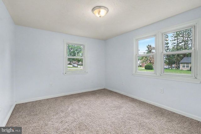 734 ELKWOOD DR, New Cumberland, PA 17070