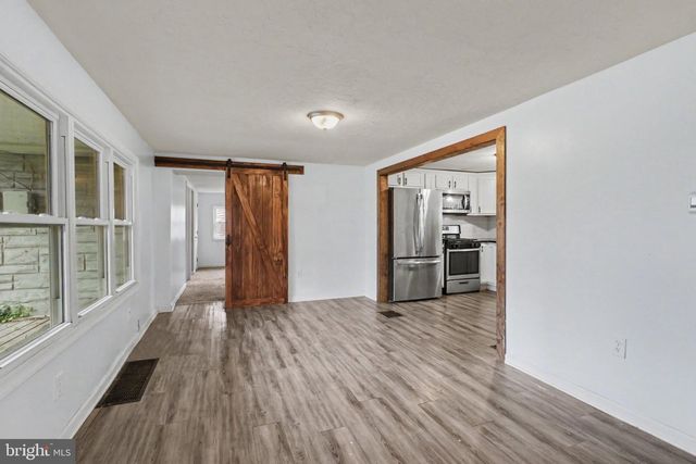 734 ELKWOOD DR, New Cumberland, PA 17070