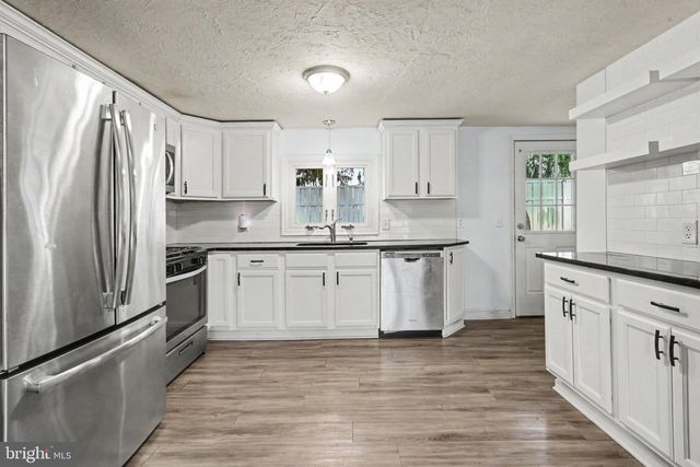734 ELKWOOD DR, New Cumberland, PA 17070