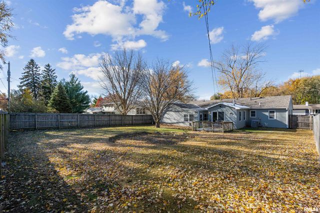 1025 N 13TH Street, Clinton, IA 52732