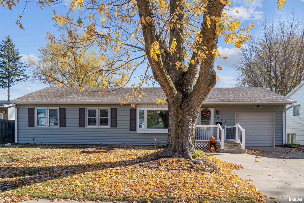 1025 N 13TH Street, Clinton, IA 52732
