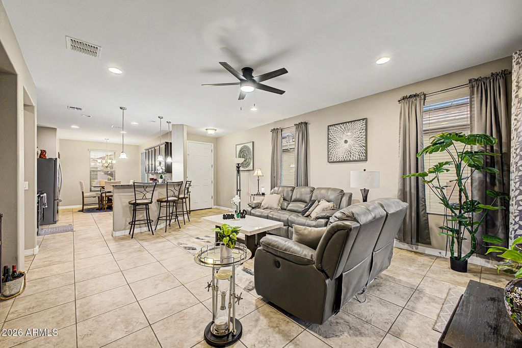 22585 W MOONLIGHT Path, Buckeye, AZ 85326 — photo 4