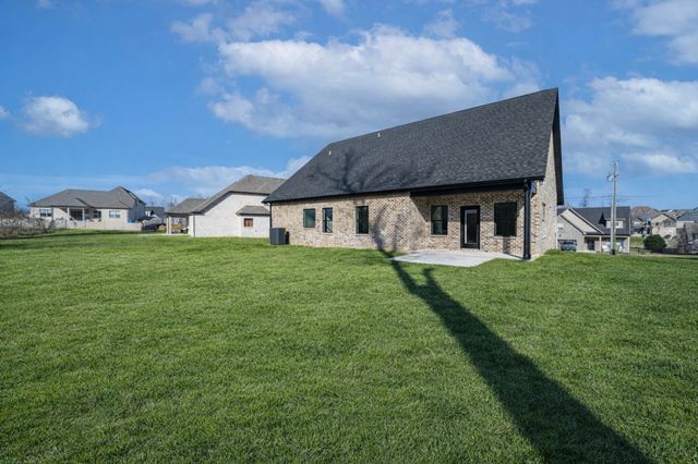 525 McGrath Dr, Smyrna, TN 37167