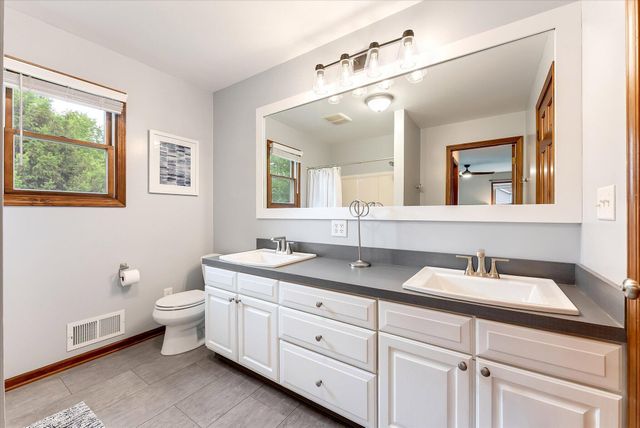 9447 Prairie Ridge Court, Blendon Twp, MI 49464