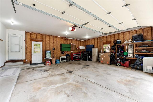 9447 Prairie Ridge Court, Blendon Twp, MI 49464