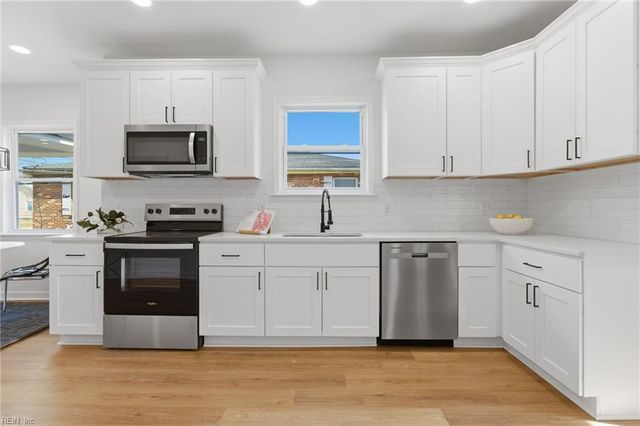 640 32nd ST, Newport News, VA 23607