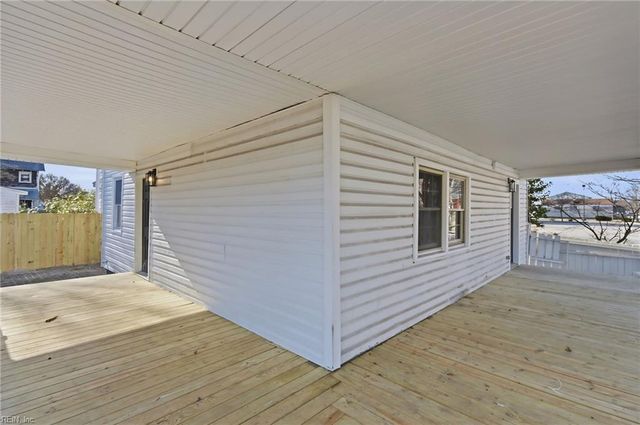 640 32nd ST, Newport News, VA 23607