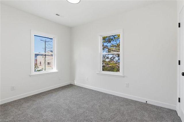 640 32nd ST, Newport News, VA 23607