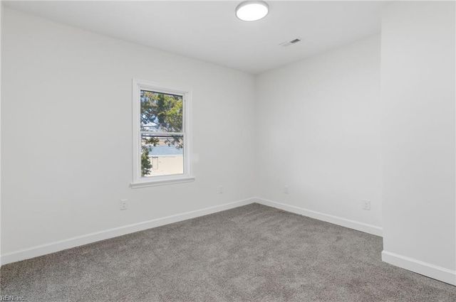 640 32nd ST, Newport News, VA 23607