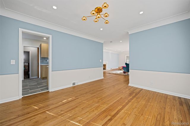 17240 Pontchartrain Blvd, Detroit, MI 48203