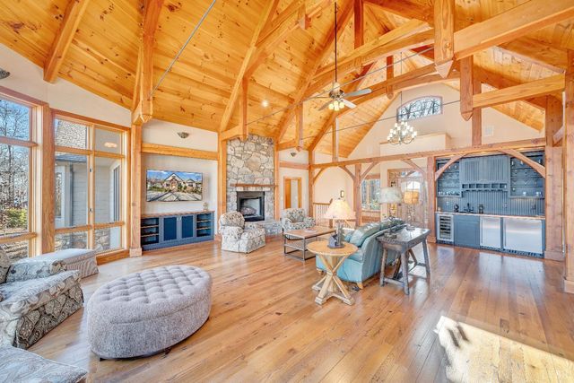 104 Arbor Lane, Huddleston, VA 24104