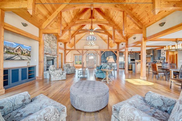 104 Arbor Lane, Huddleston, VA 24104