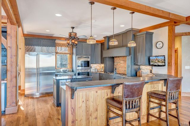 104 Arbor Lane, Huddleston, VA 24104