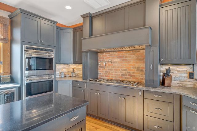 104 Arbor Lane, Huddleston, VA 24104