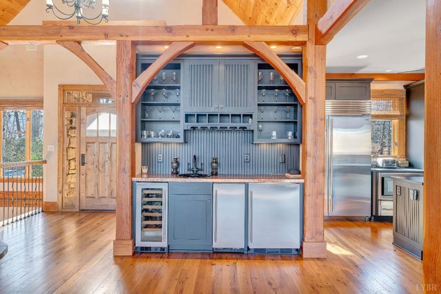 104 Arbor Lane, Huddleston, VA 24104