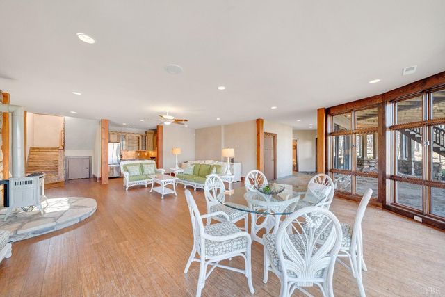 104 Arbor Lane, Huddleston, VA 24104