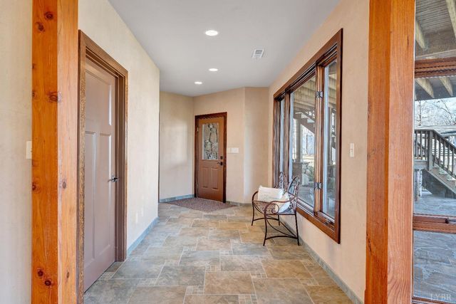 104 Arbor Lane, Huddleston, VA 24104