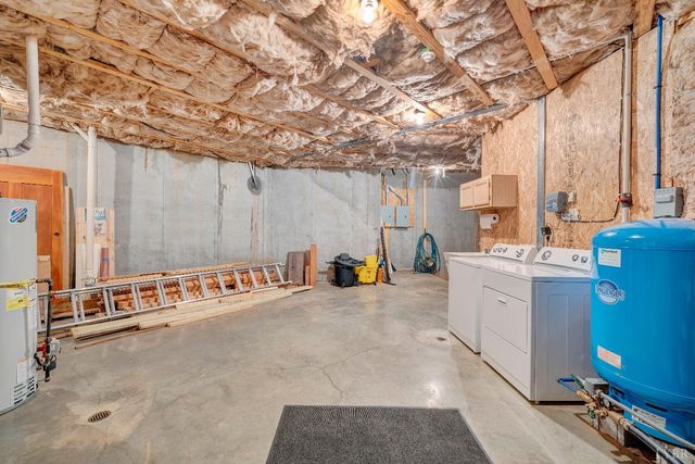 104 Arbor Lane, Huddleston, VA 24104