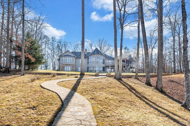 104 Arbor Lane, Huddleston, VA 24104